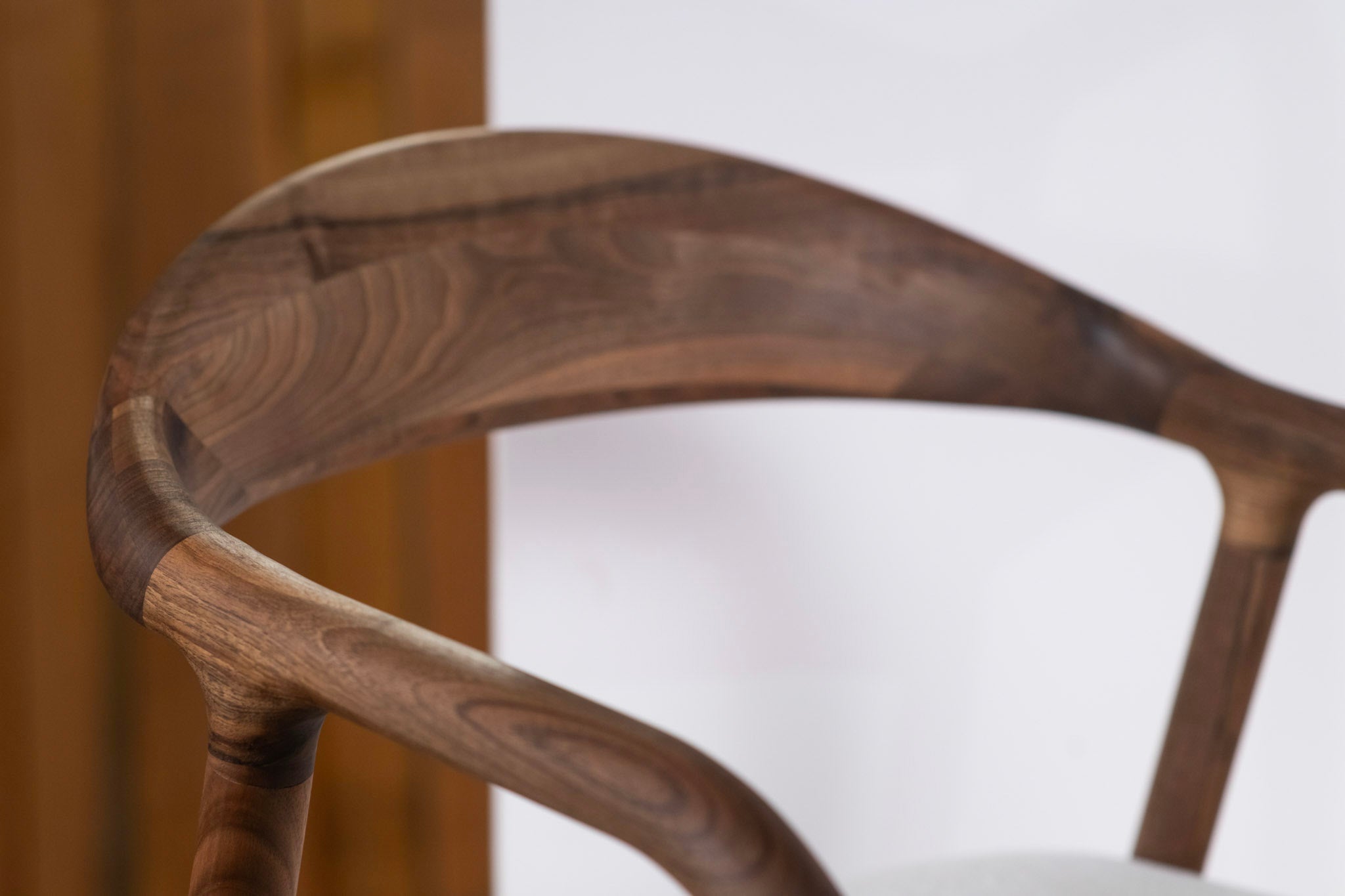 LELA | Walnut Chair