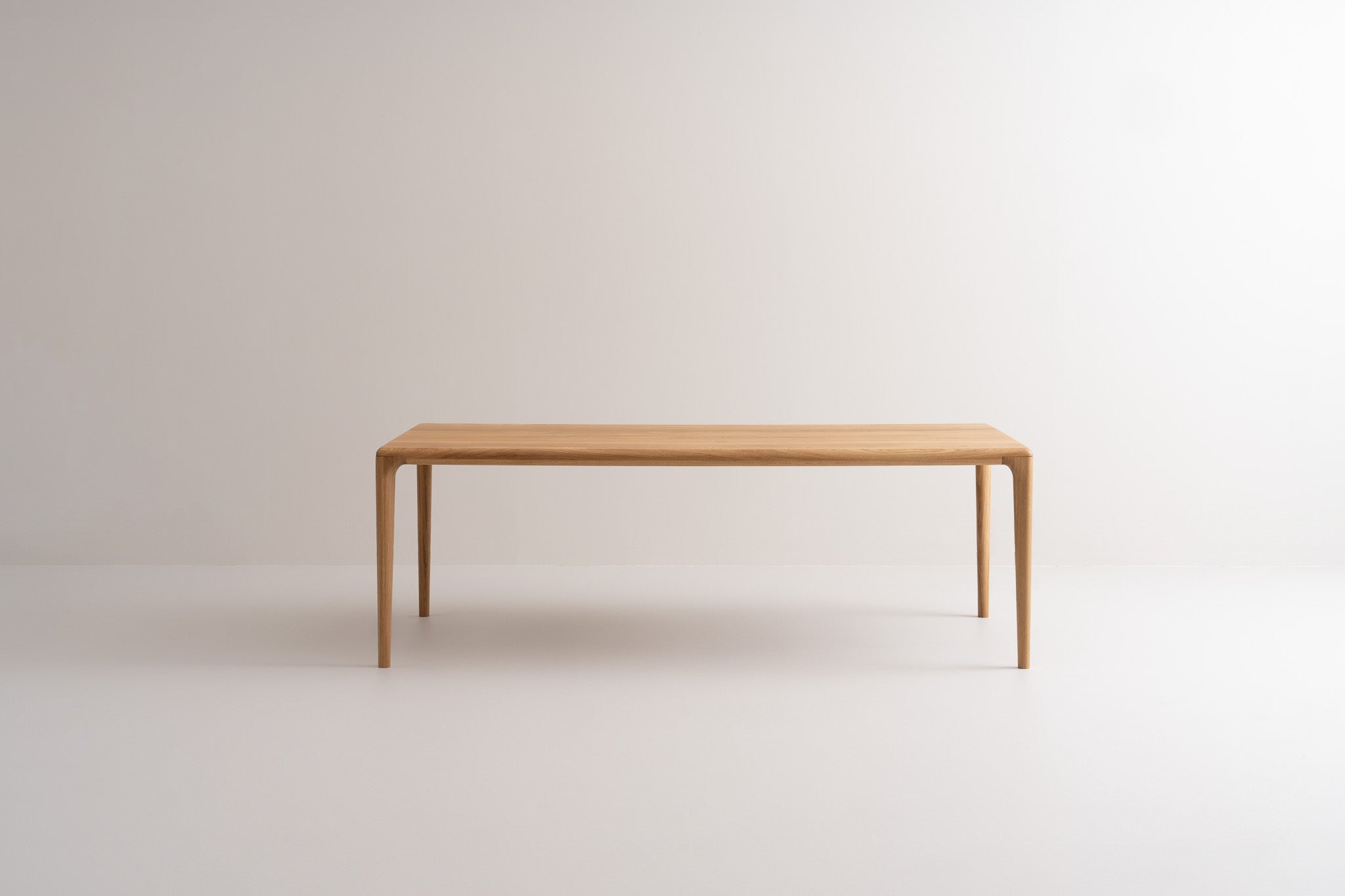 LÜNA S | Dining Table image 13