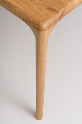 LÜNA S | Dining Table image 8