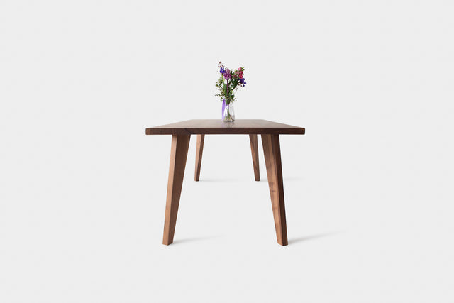 AMBER | Esstisch aus Nussbaum image 36
