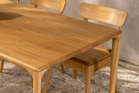 LÜNA | Dining Table image 17