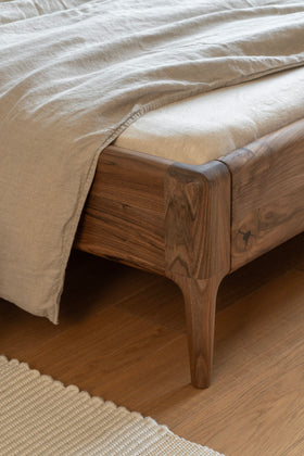 LÜNA | Cadre de lit image 19