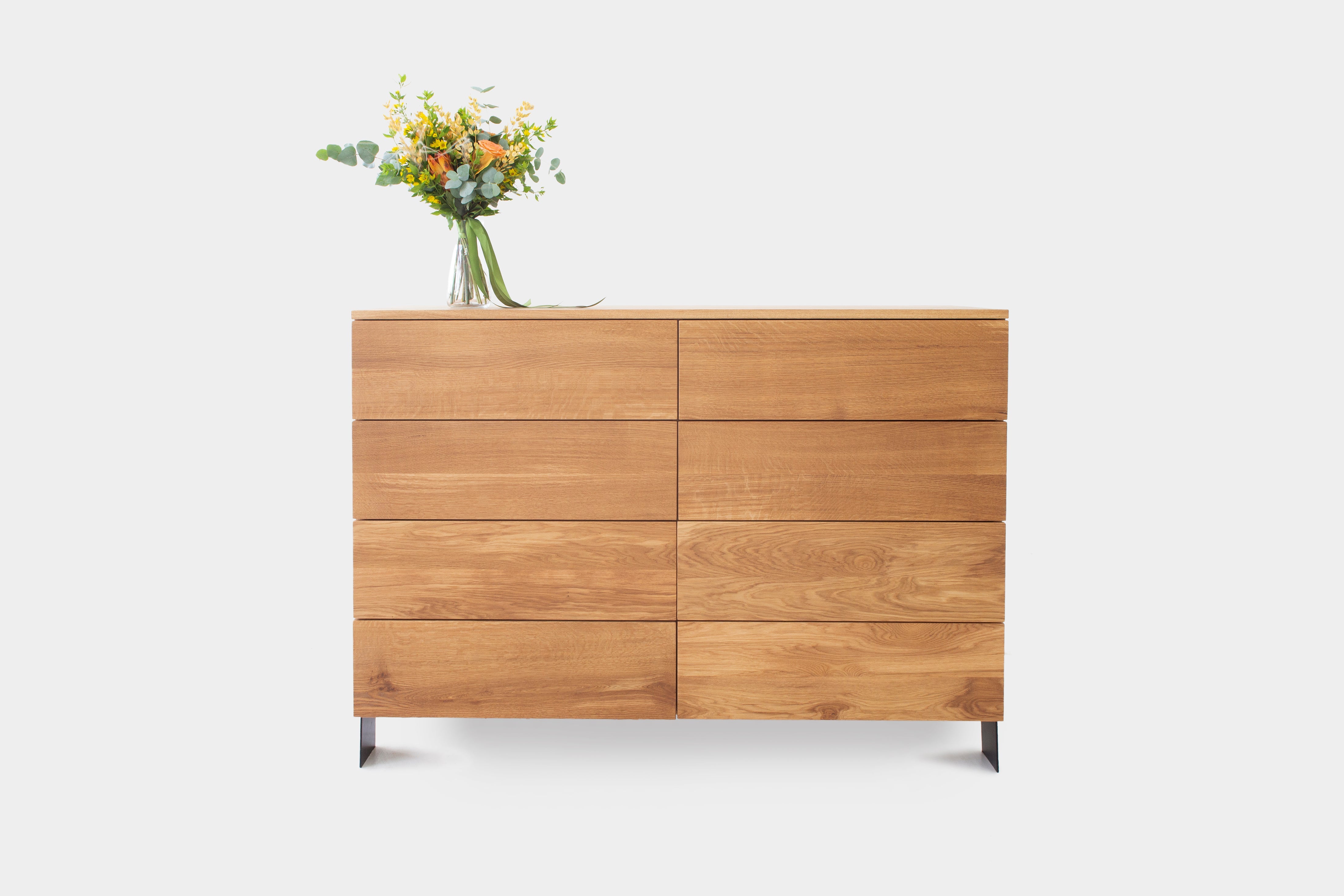 Handgefertigter Eichenschrank | SABROCKE-Hardman Design