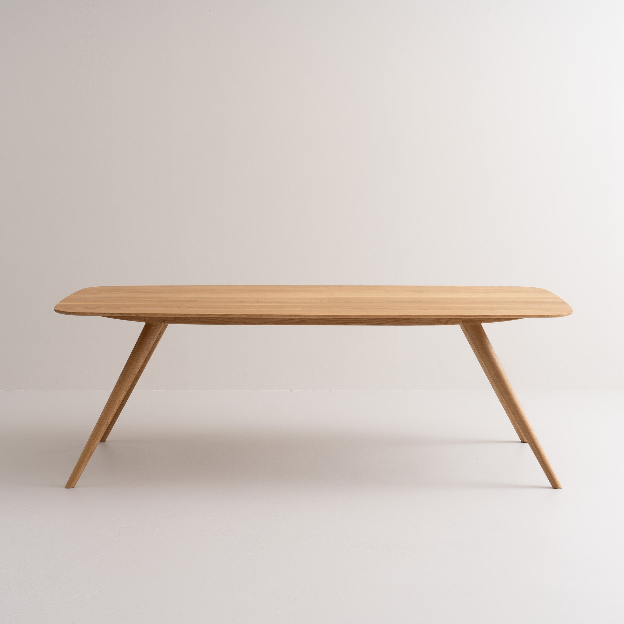 TAVI | Table à manger image 1