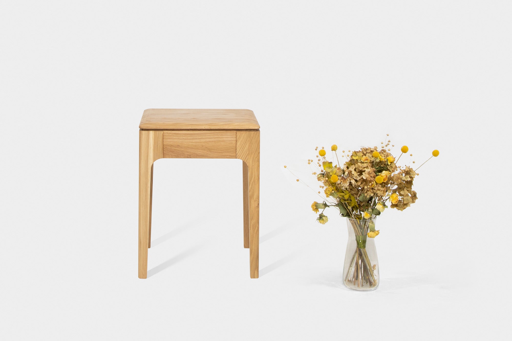 Handgerfertigter Holzhocker | CAROLINA Hocker aus Eiche-Hardman Design