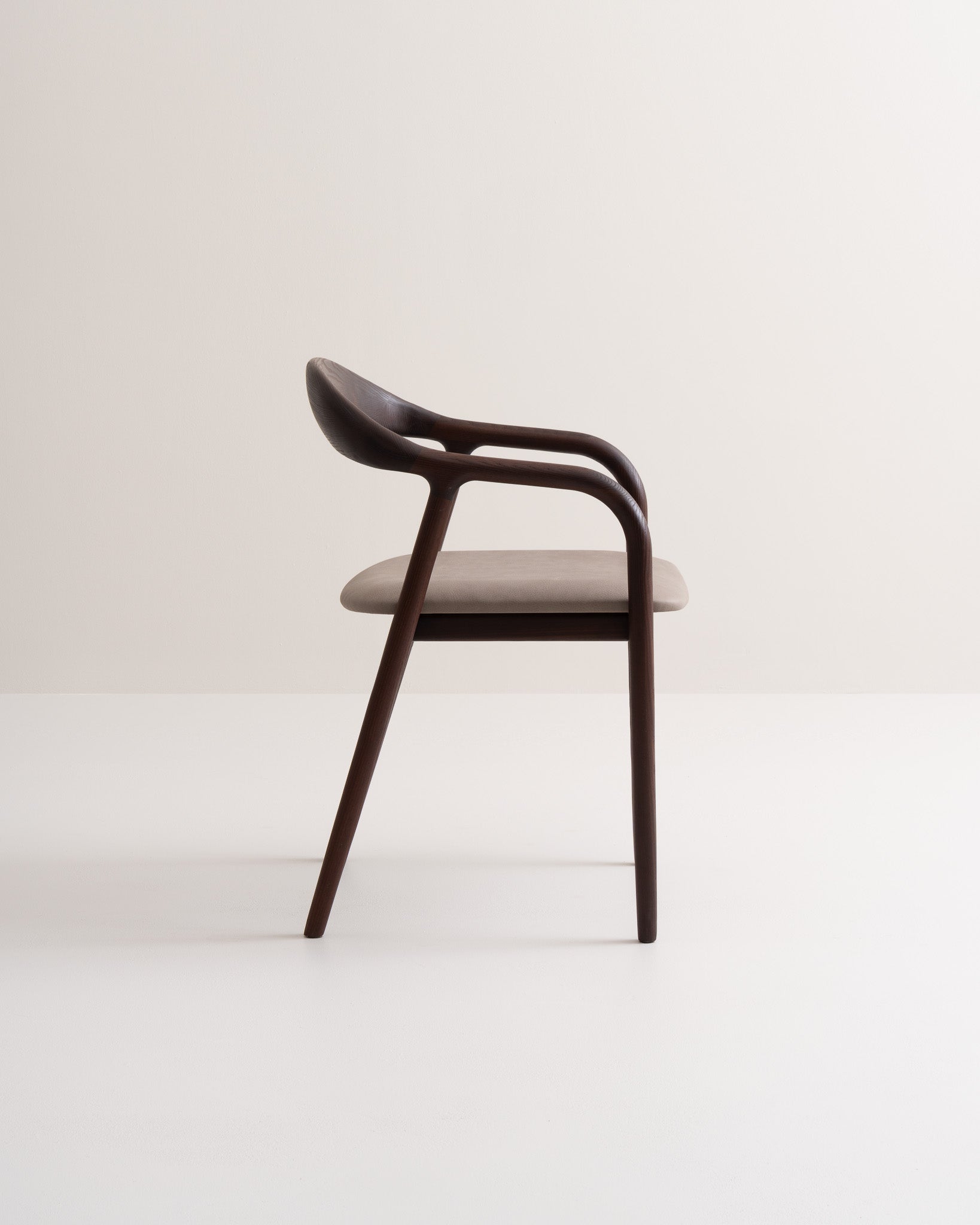 LELA S | Chair image 26