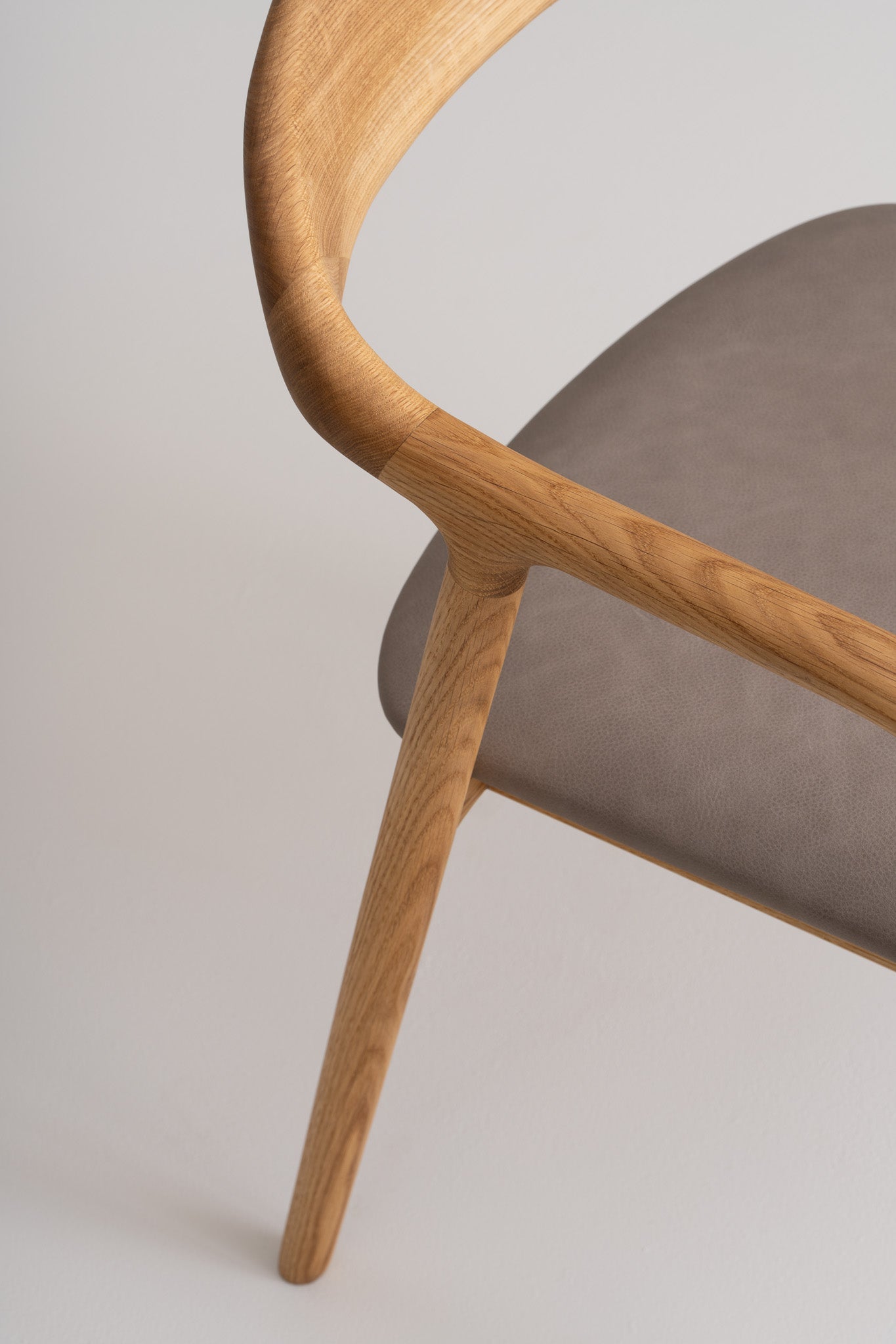 LELA S | Chair image 10