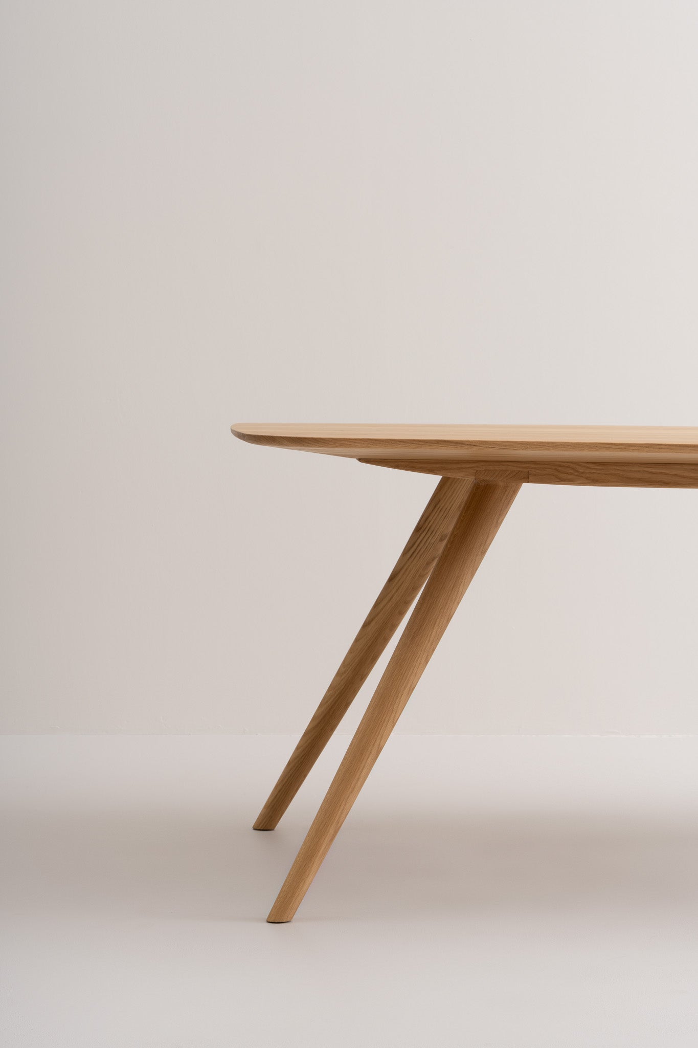TAVI | Table à manger image 31
